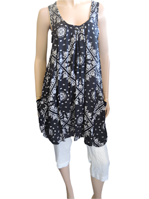 Sleeveless Top or dress