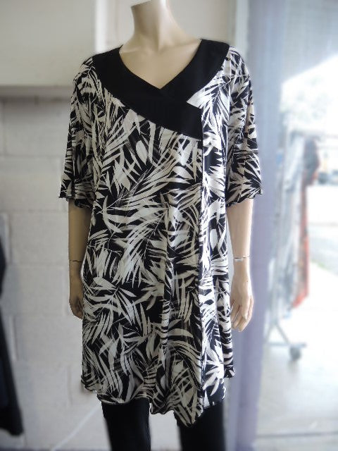Shelz Stretch Top
