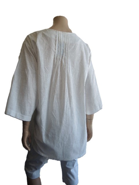 Plusss White Pintuck Blouse (Size 30)