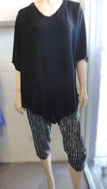 Plain Crinkle Rayon Top (Many Colours up to Size 36)