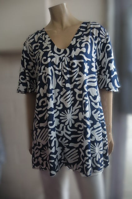 Plusss Flattering Rayon Gathered Front Top