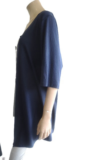 Black Apple Stretch Top
