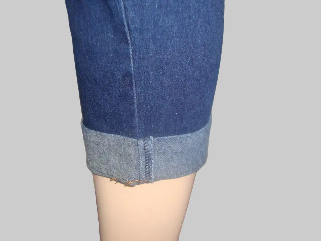 Cafe 7/8 Jeans with a cuff