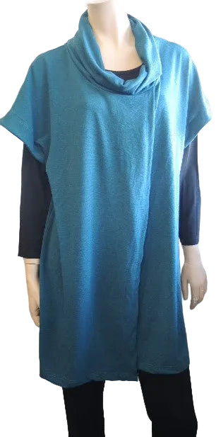 Split Front Warmer Feel Sleeveless Top